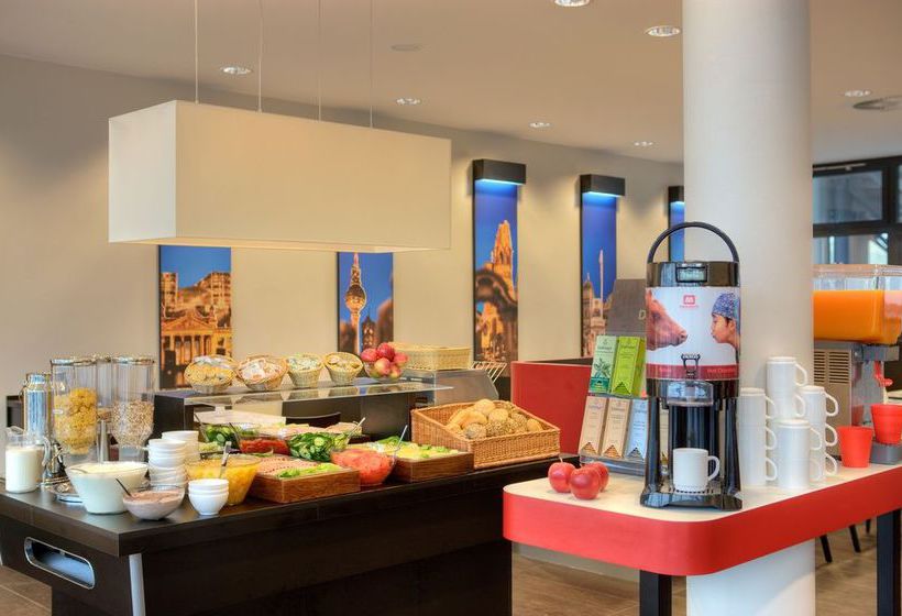 Meininger Hotel Berlin Hauptbahnhof 8