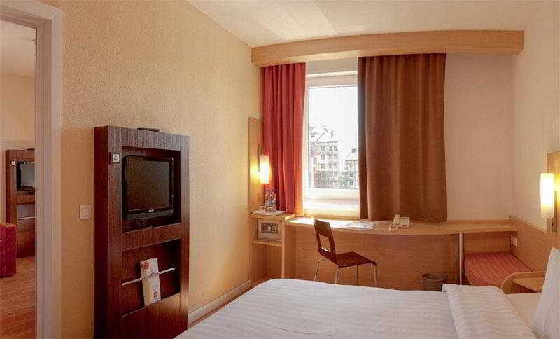 Hotel Ibis Kazan Centre 12