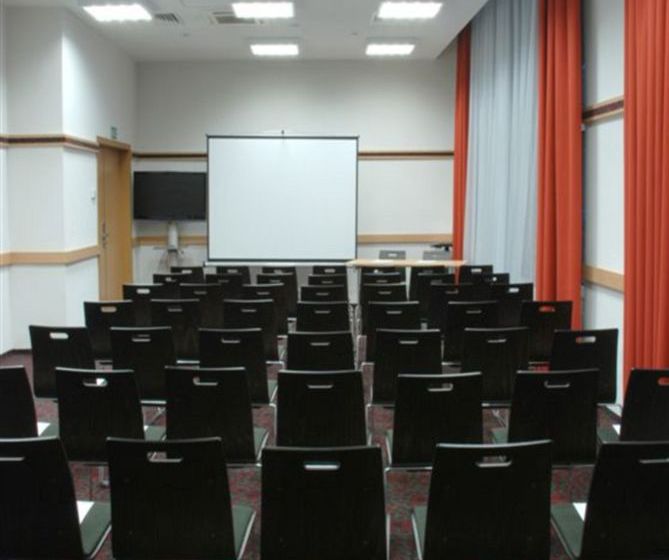 Hotel Ibis Kazan Centre 16