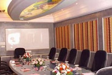 Bell Hotel & convention Centre 9