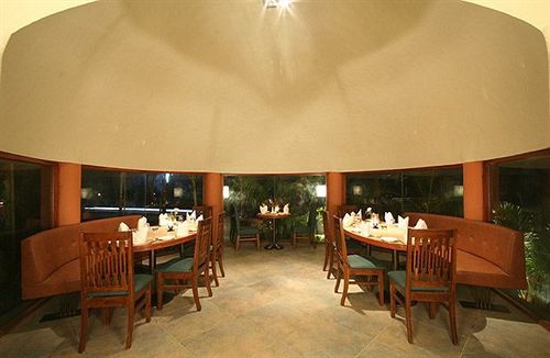 Hotel Neelam The Grand 20