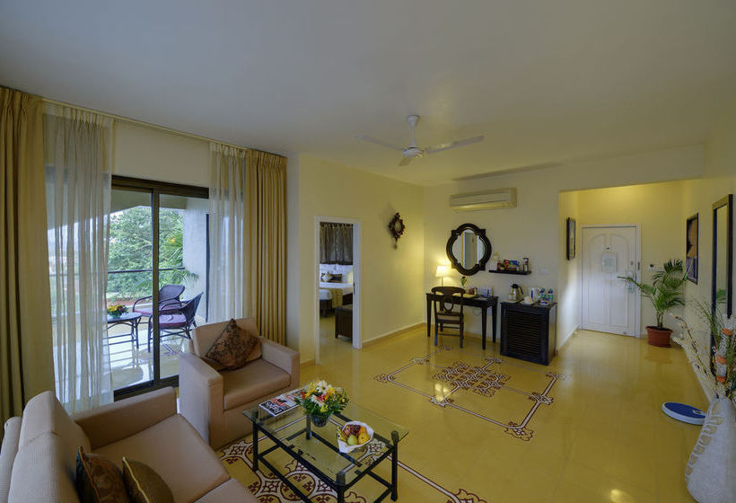 Hotel The Crown Goa 11