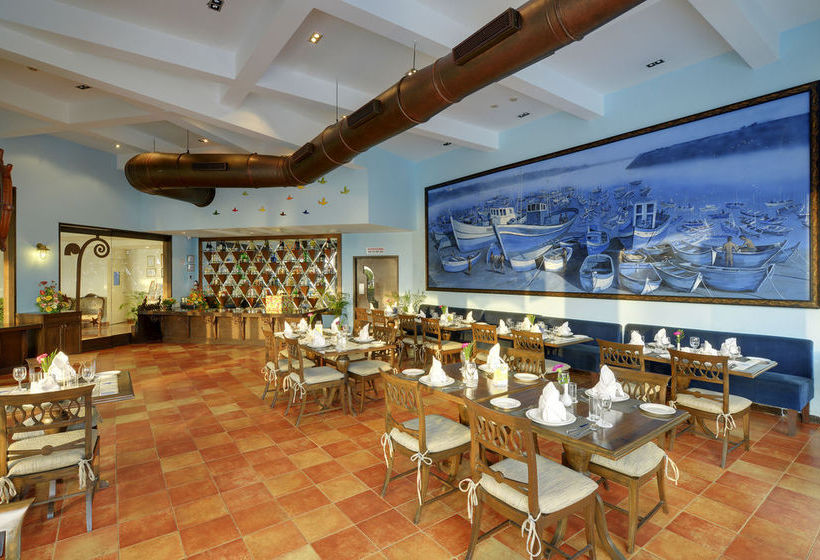 Hotel The Crown Goa 13