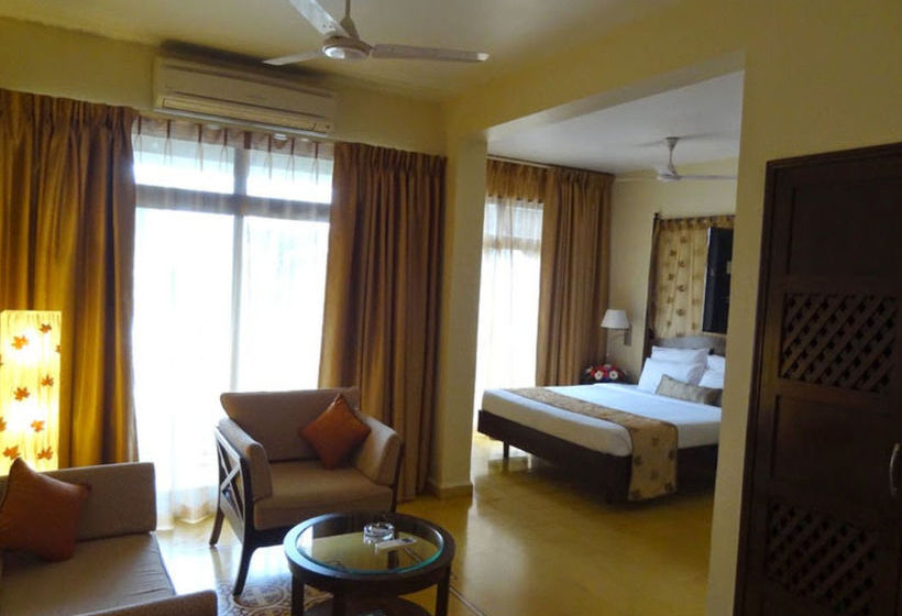 Hotel The Crown Goa 19
