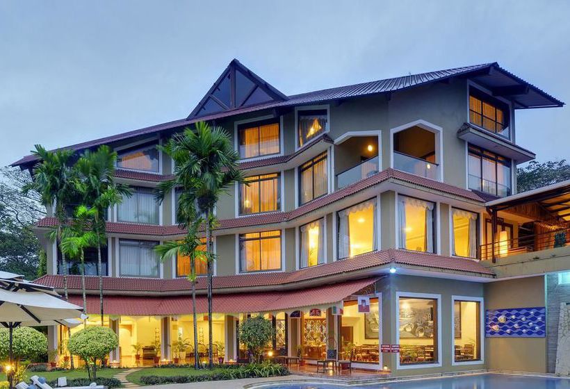 Hotel The Crown Goa 8