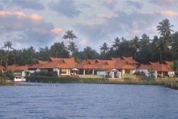 Hotel Kumarakom Lake Resort 4
