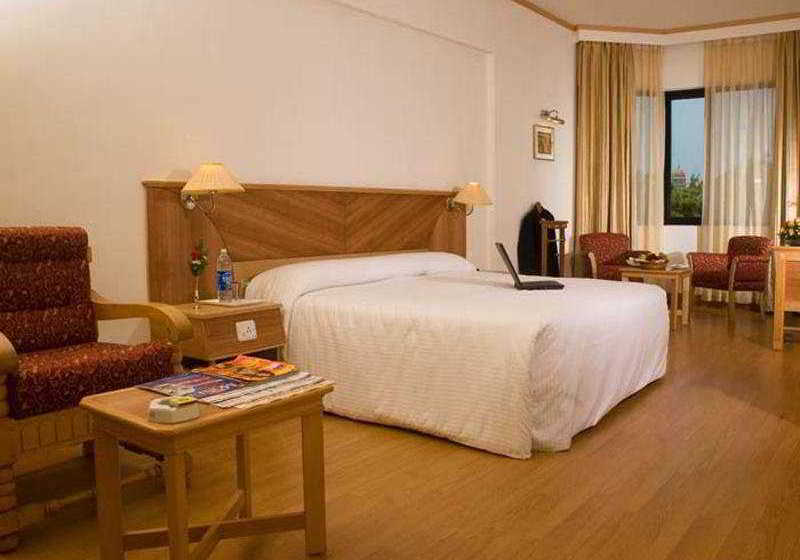 Fortune Hotel The South Park 16