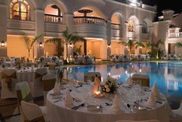 Hotel The Retreat By Zuri 16