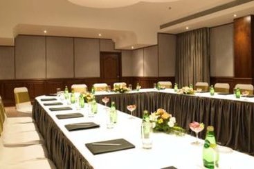 Hotel The Retreat By Zuri 19