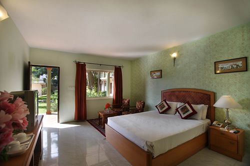 Contact Jayamahal Palace Hotel 14