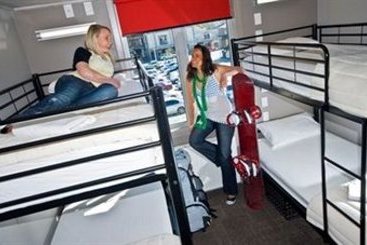 Hotel Base Backpackers Wanaka 17