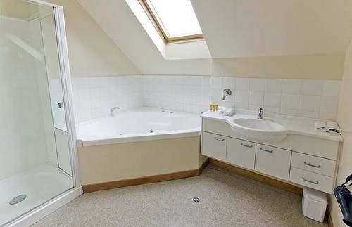 Motel Comfort Inn Riccarton 14