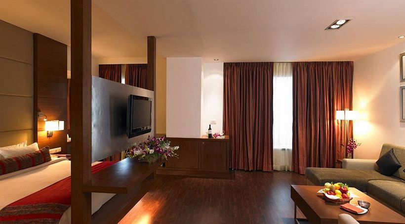 Hotel Royal Orchid Central Pune 2