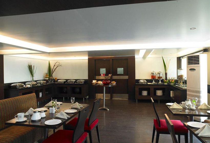 Hotel Royal Orchid Golden Suites 10