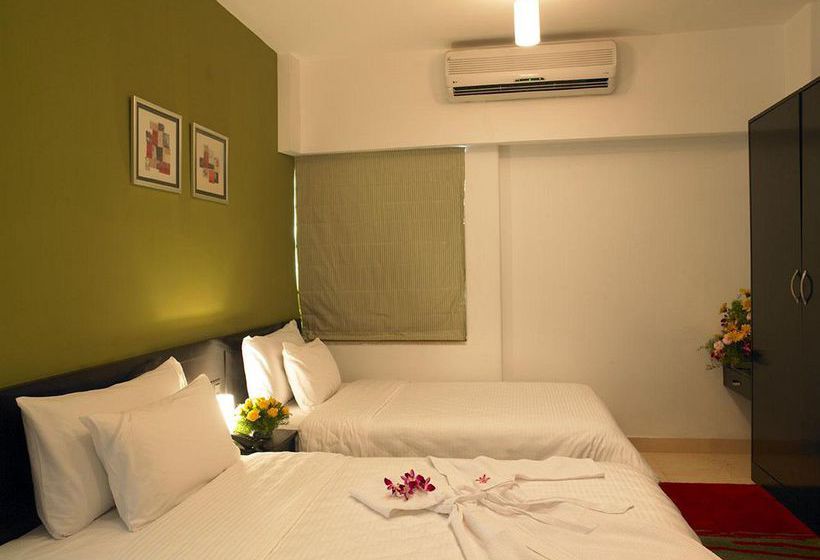 Hotel Royal Orchid Golden Suites 18