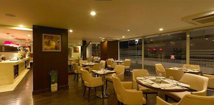 Hotel Royal Orchid Golden Suites 3