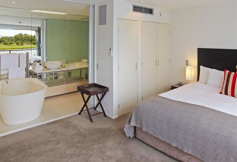 Hotel Peppers Clearwater Resort 13