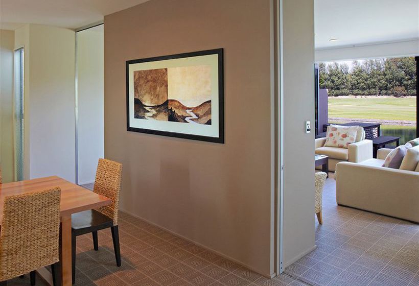 Hotel Peppers Clearwater Resort 14