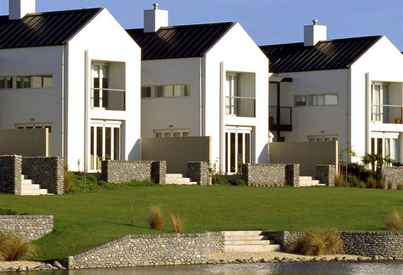 Hotel Peppers Clearwater Resort 2