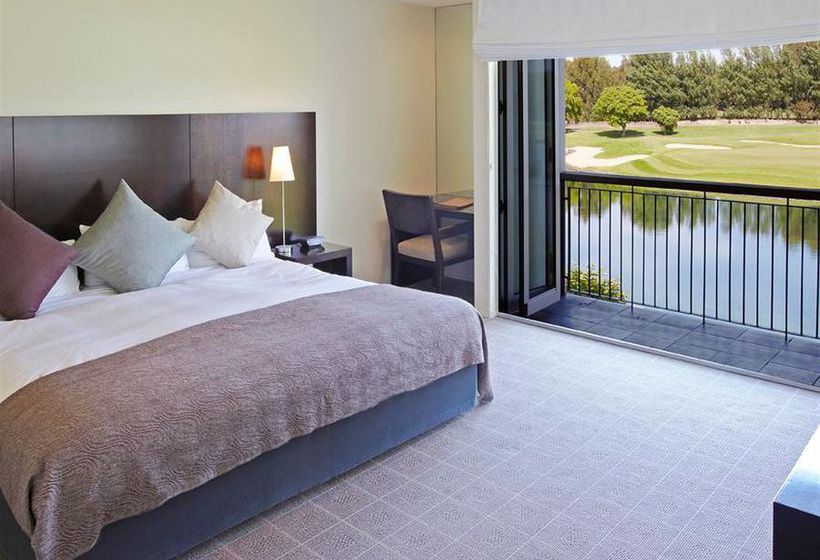 Hotel Peppers Clearwater Resort 3