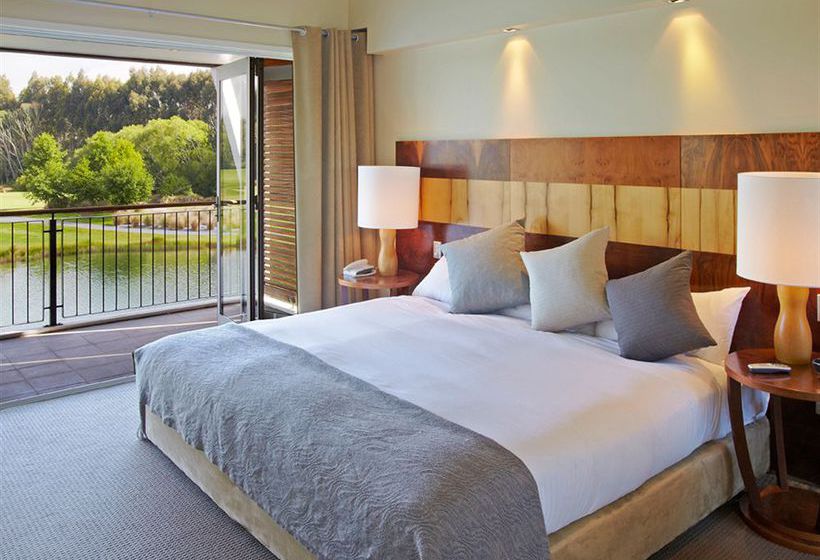 Hotel Peppers Clearwater Resort 8