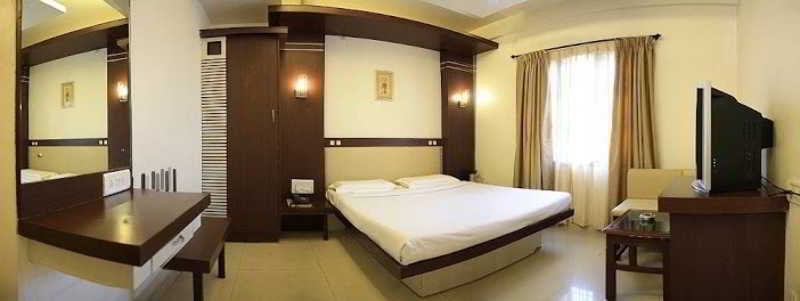 Hotel Golden Residency 9