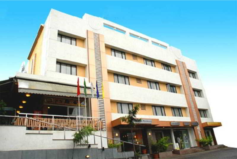 Bizz Tamanna Hotel 17