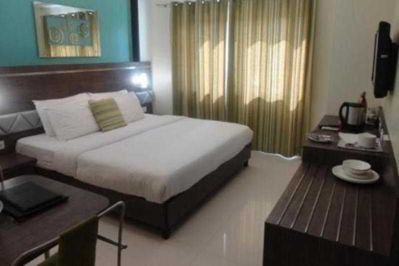 Bizz Tamanna Hotel 18