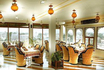 Hotel Jaiwana Haveli 3