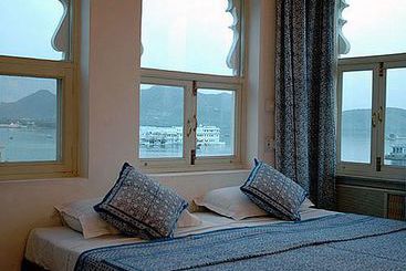 Hotel Jaiwana Haveli 9