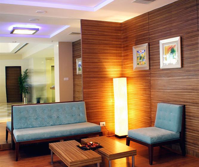 Hotel Aditya Hometel 7