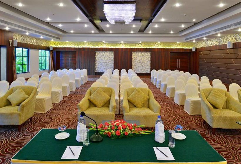 Hotel The Corinthians Resort & Club Pune 7
