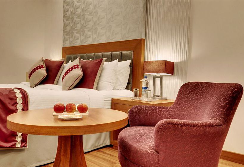 Hotel 32nd Milestone 2