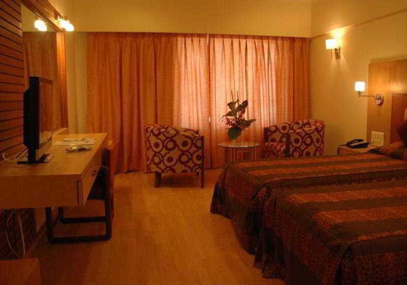 Hotel Juhu Plaza 5