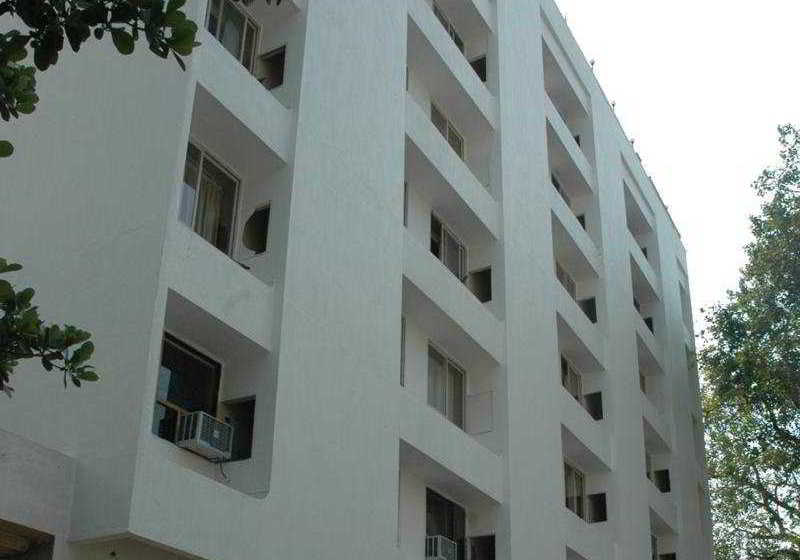 Hotel Juhu Plaza 8
