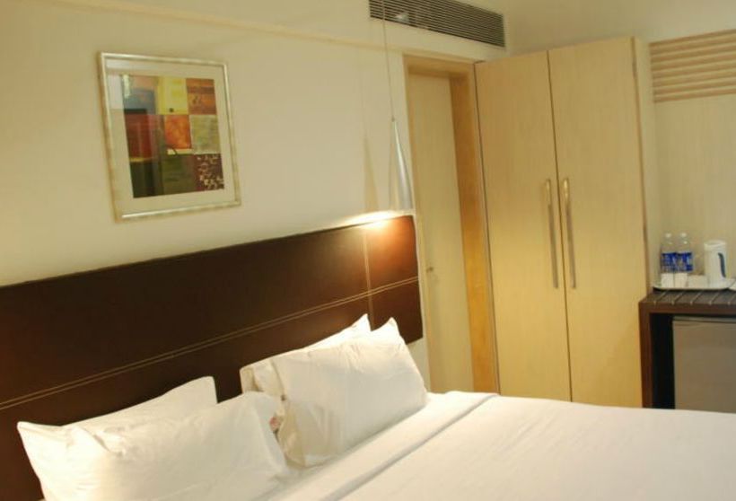 Hotel The Oriental Residency 13