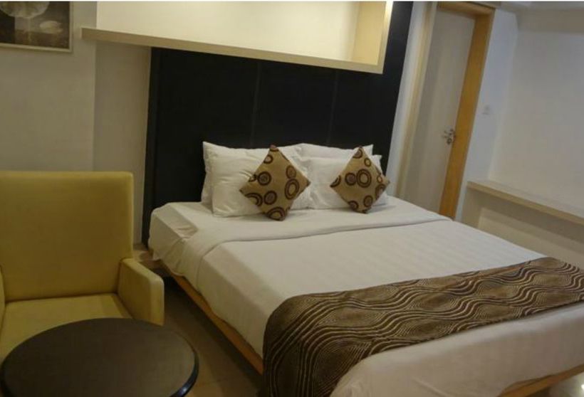 Hotel The Oriental Residency 14