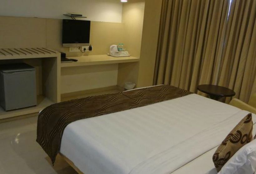 Hotel The Oriental Residency 17