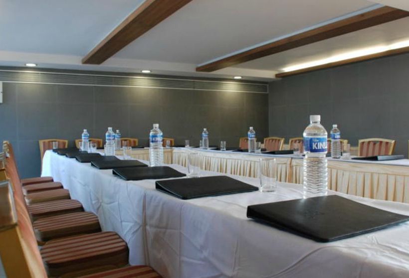 Hotel The Oriental Residency 2