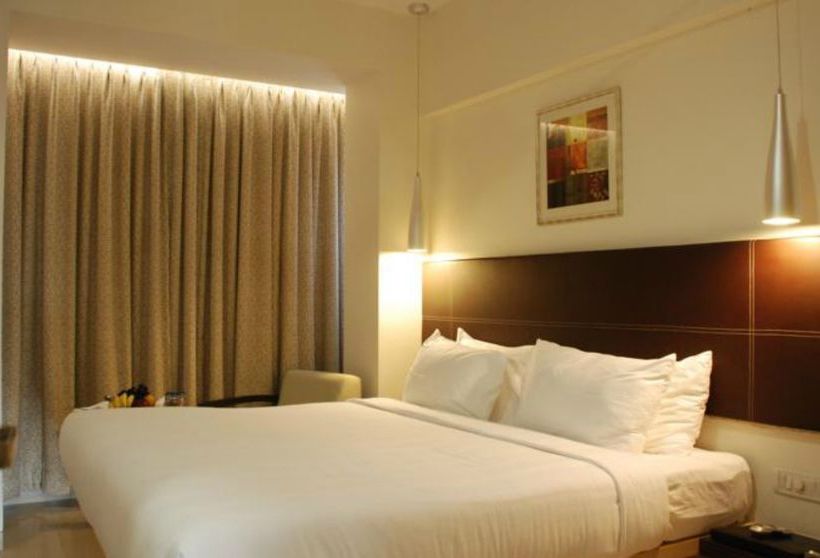 Hotel The Oriental Residency 9