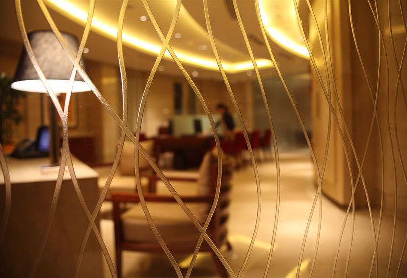 Hotel Trident Bandra Kurla 16