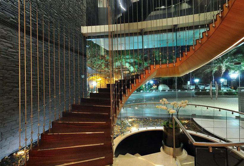 Waterstones Hotel Mumbai 1