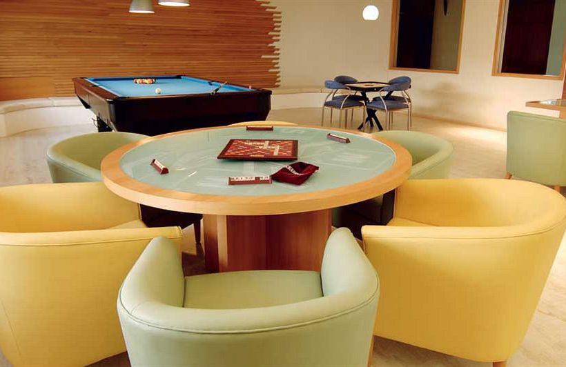 Waterstones Hotel Mumbai 19