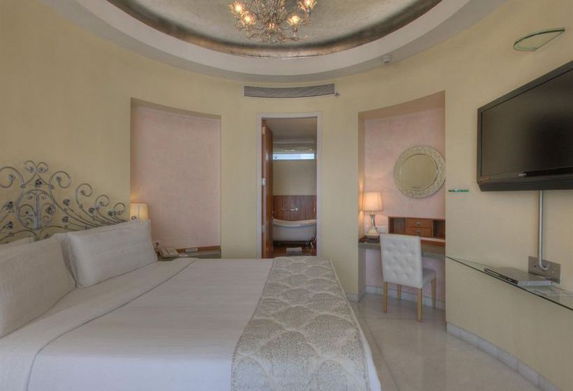 Waterstones Hotel Mumbai 2