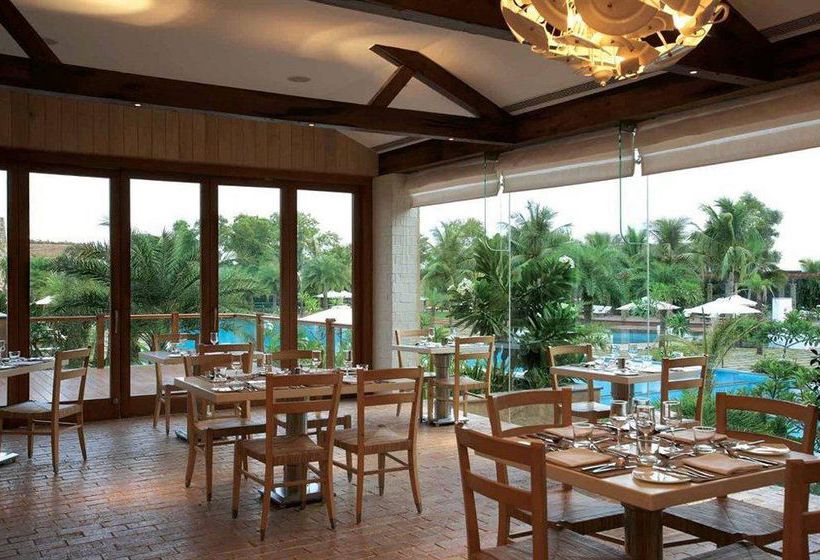 Waterstones Hotel Mumbai 3