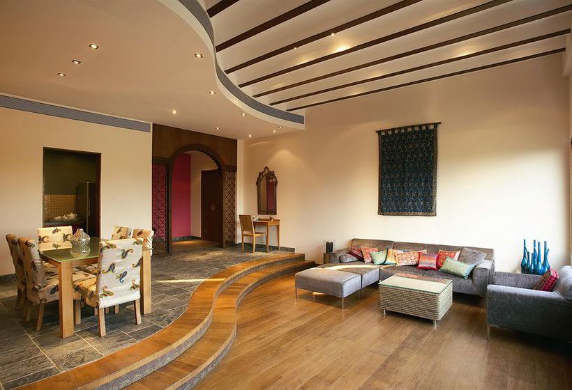 Waterstones Hotel Mumbai 4