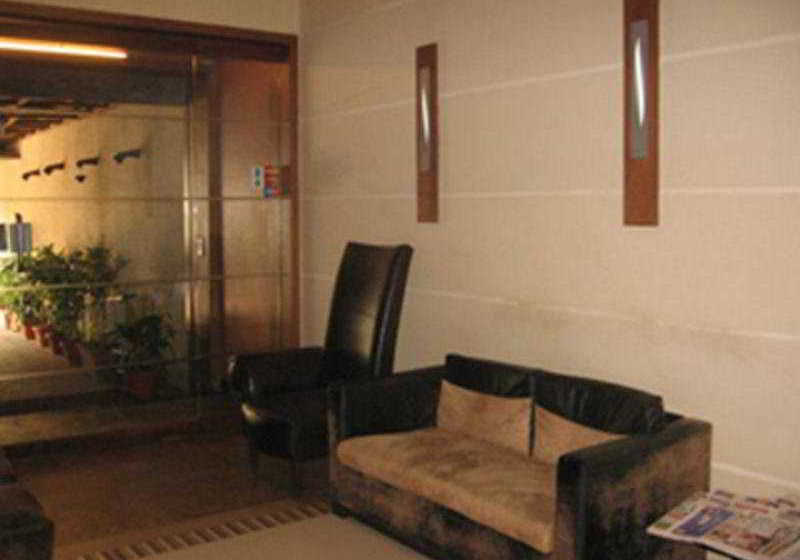 Hotel Bandra Residency 3