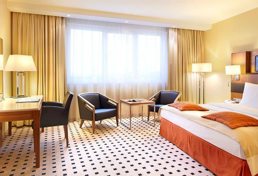 Radisson Blu Hotel Hamburg Airport 11