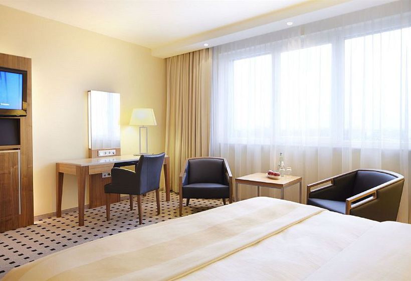 Radisson Blu Hotel Hamburg Airport 18