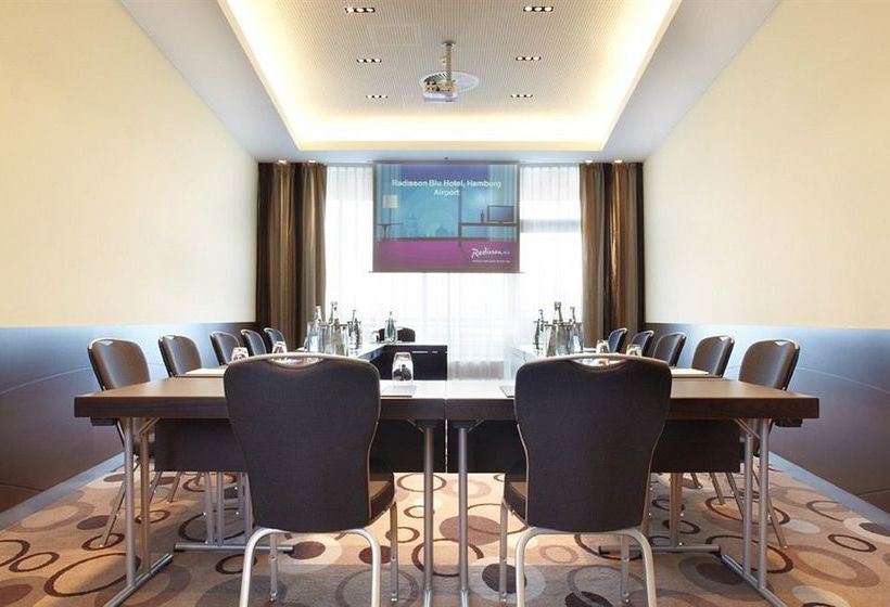 Radisson Blu Hotel Hamburg Airport 5